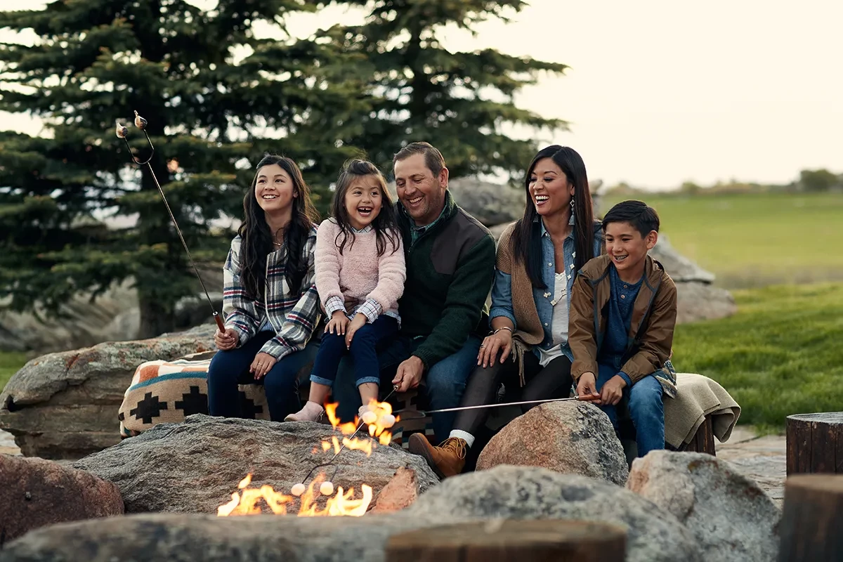 A family enjoying time at Bush Creek Ranch