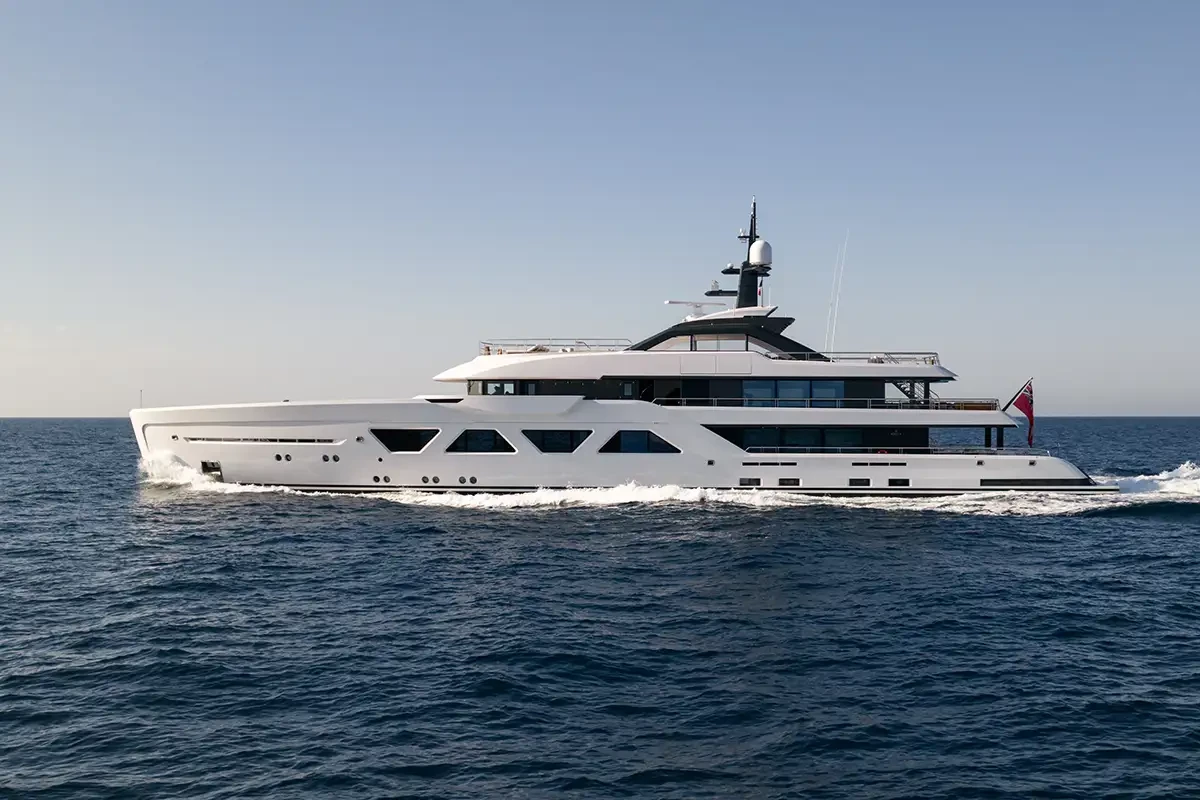 The QU2 at sea